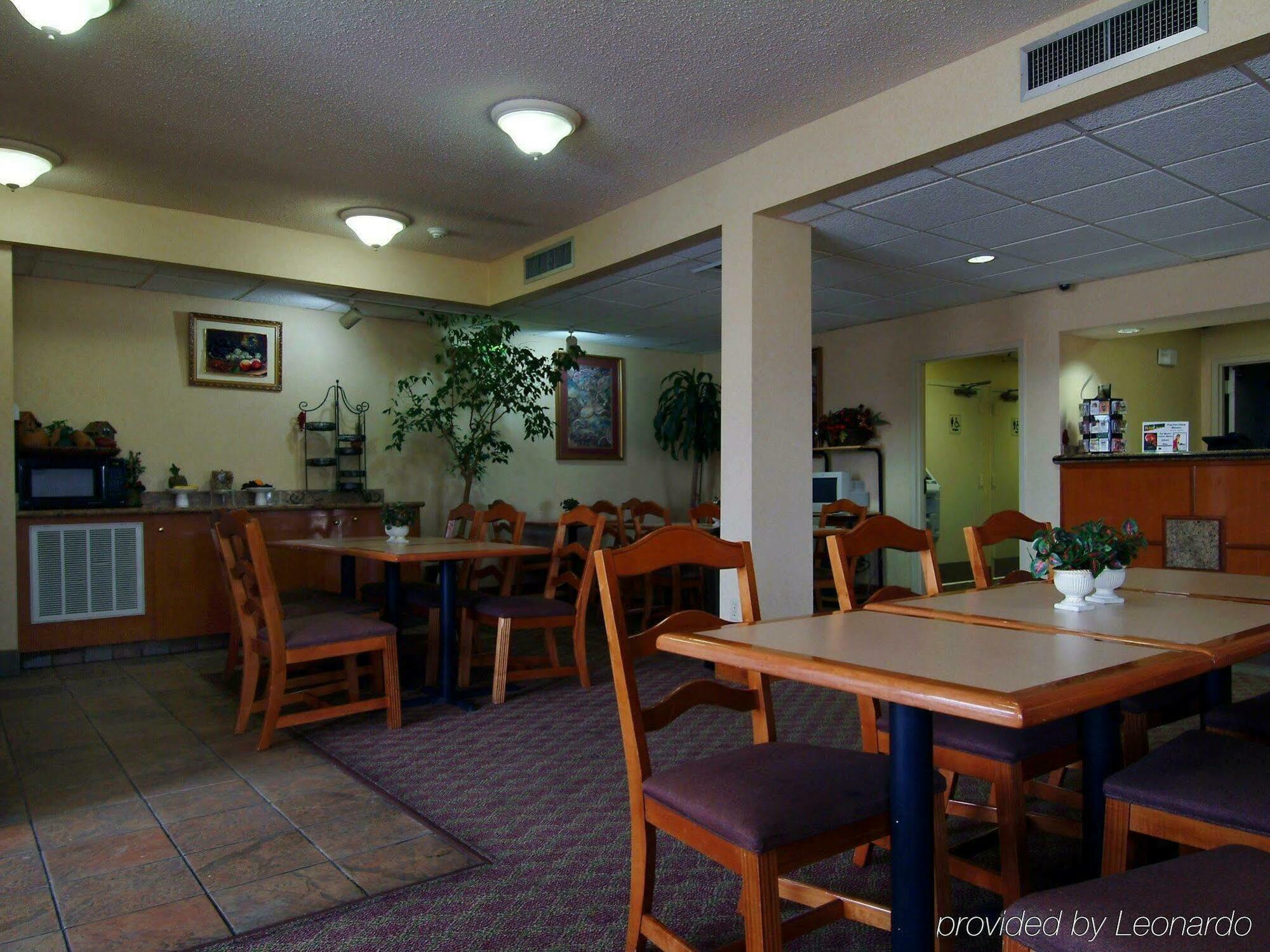 Executive Inn Dallas Restoran gambar
